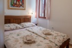 Bedroom-bed-window
