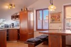1_Kitchen-table