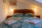 Bedroom2-bed